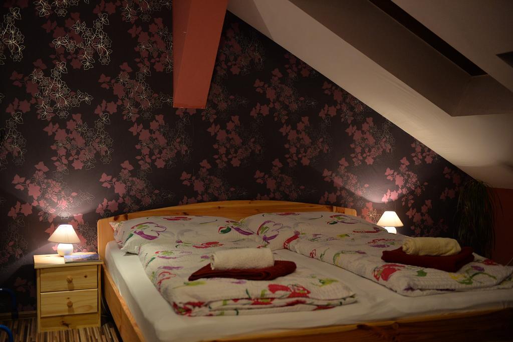 Sopron Eszter Apartman Pokoj fotografie